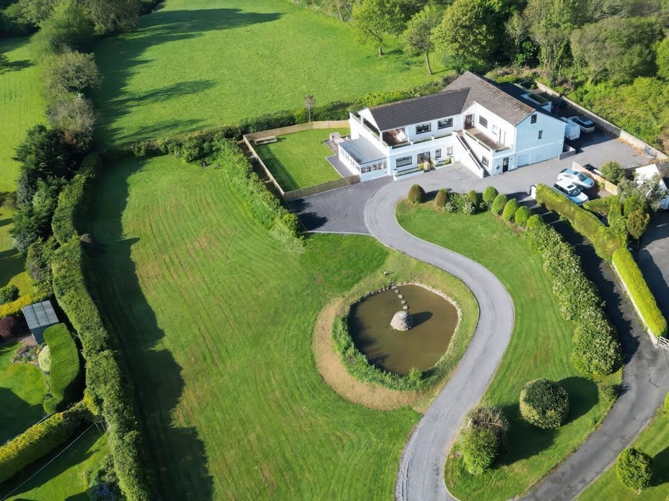 Top Of The Lane Luxury Holiday Apartment