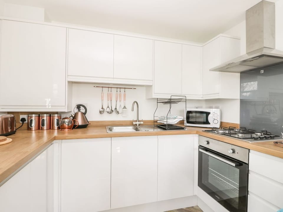 Manor Heath Apartment 3