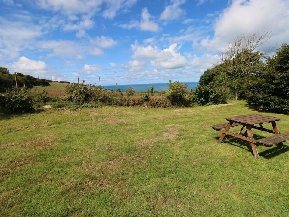 Morfa Isaf Cottage