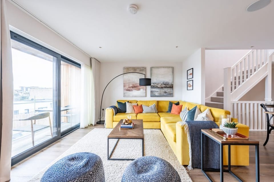 Porth Beach Villa