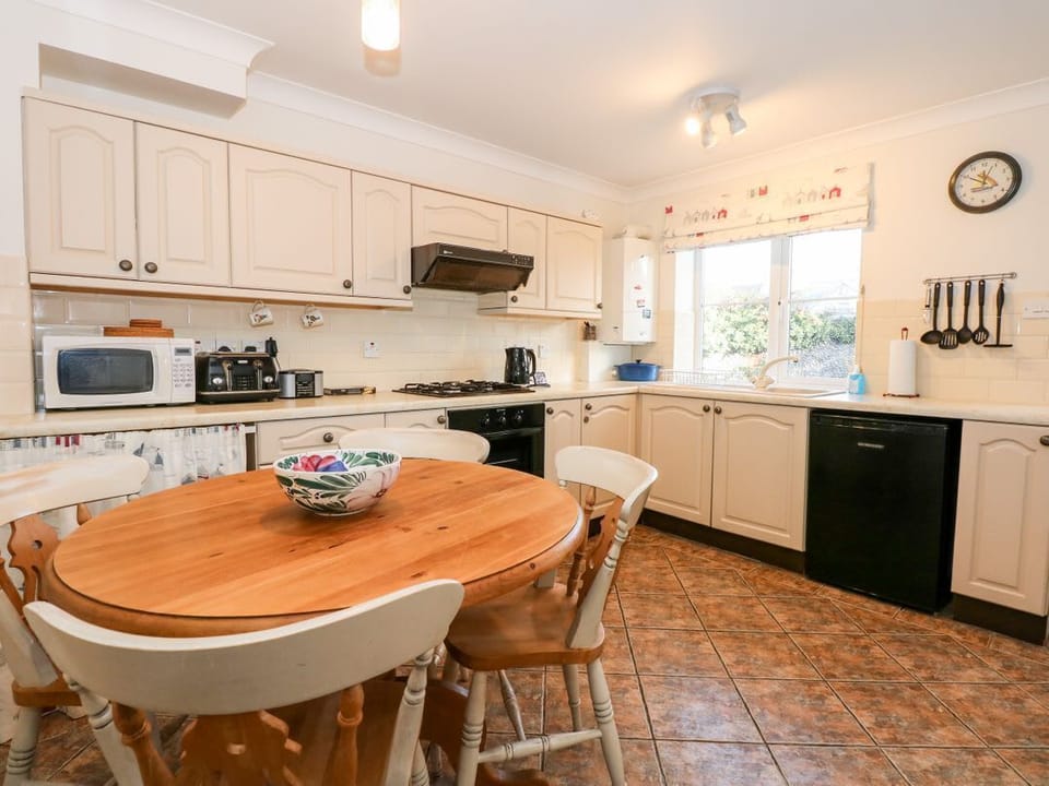 1 Crowlands Cottages