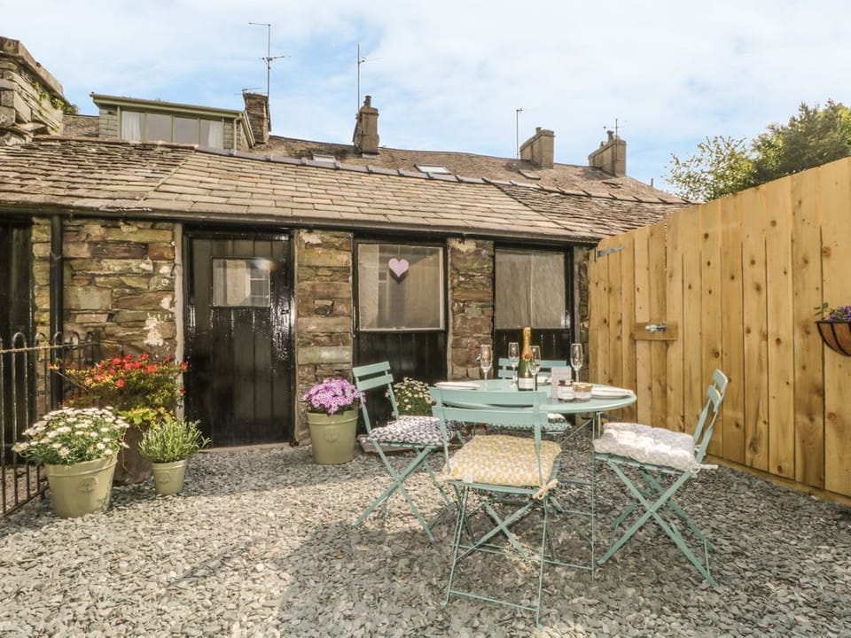 Poppy's Cottage