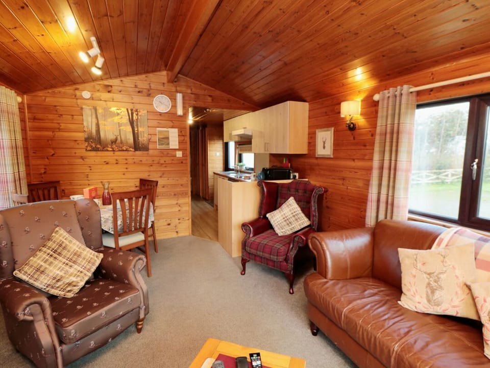 Holly Lodge