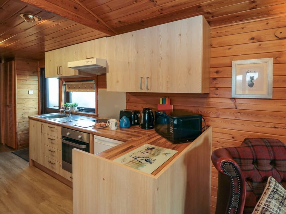 Holly Lodge