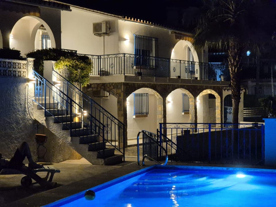 House, Smoking | 4 bedrooms