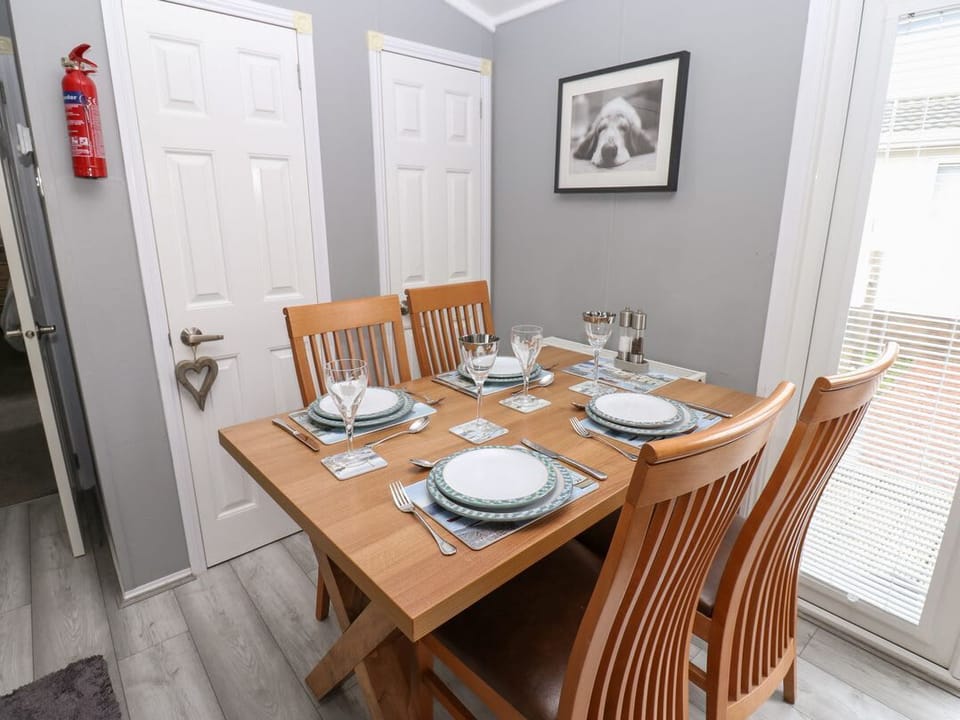 A and C Lodge-Plot 21