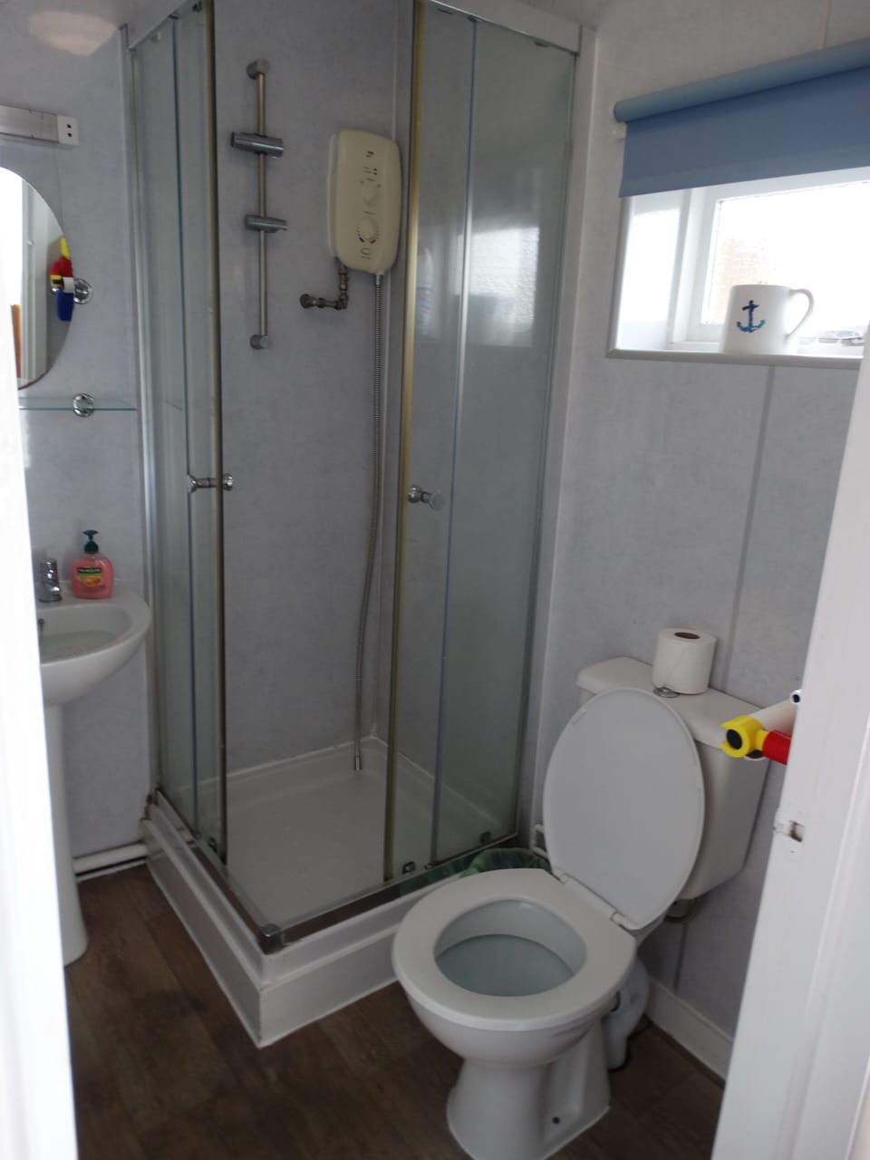 Quadruple Room, Non Smoking, Patio | Bathroom