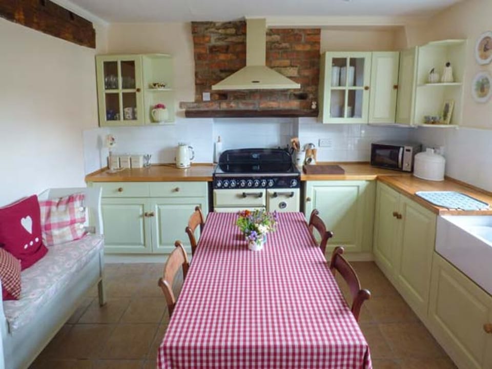 Woodside Cottage