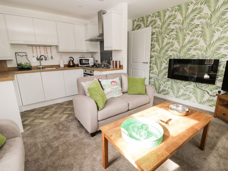 Manor Heath Apartment 1