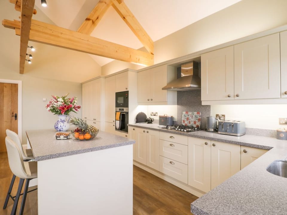 Abbey View Cottage at Broadings Farm