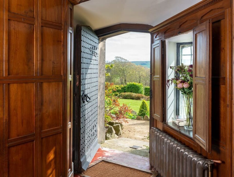 Fernhill Castle