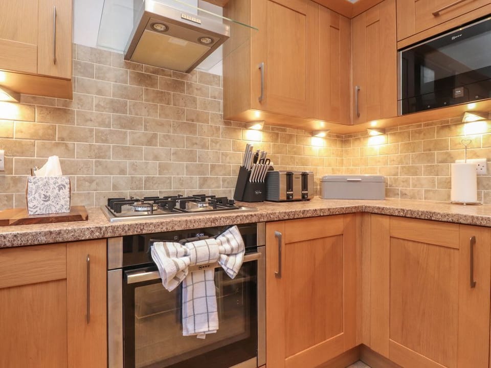 10 Haw Grove