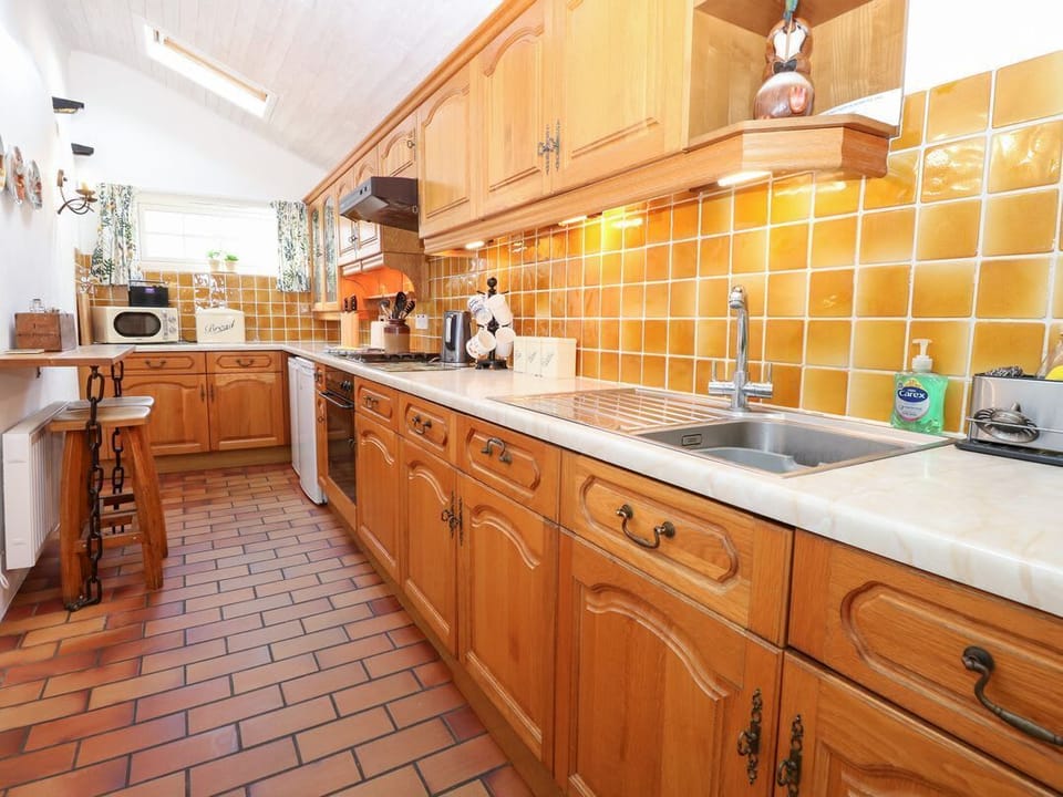 Hollyhedge Cottage
