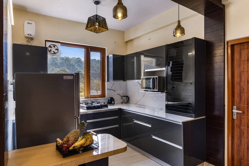 Deluxe Villa, Hill View | Private kitchen
