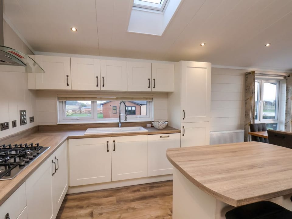 Holly Lodge