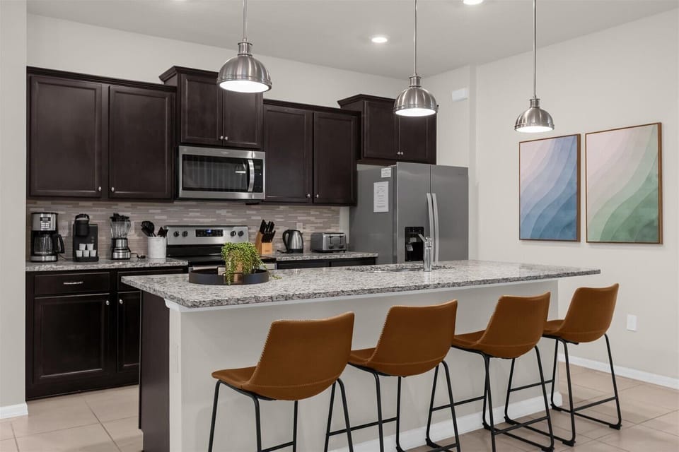 Breakfast Bar for 4 People with Kitchen in Background