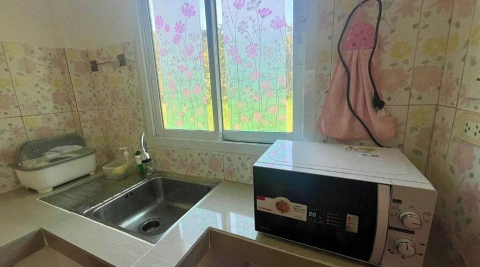 Basic Room, Balcony, Garden View | Private kitchen