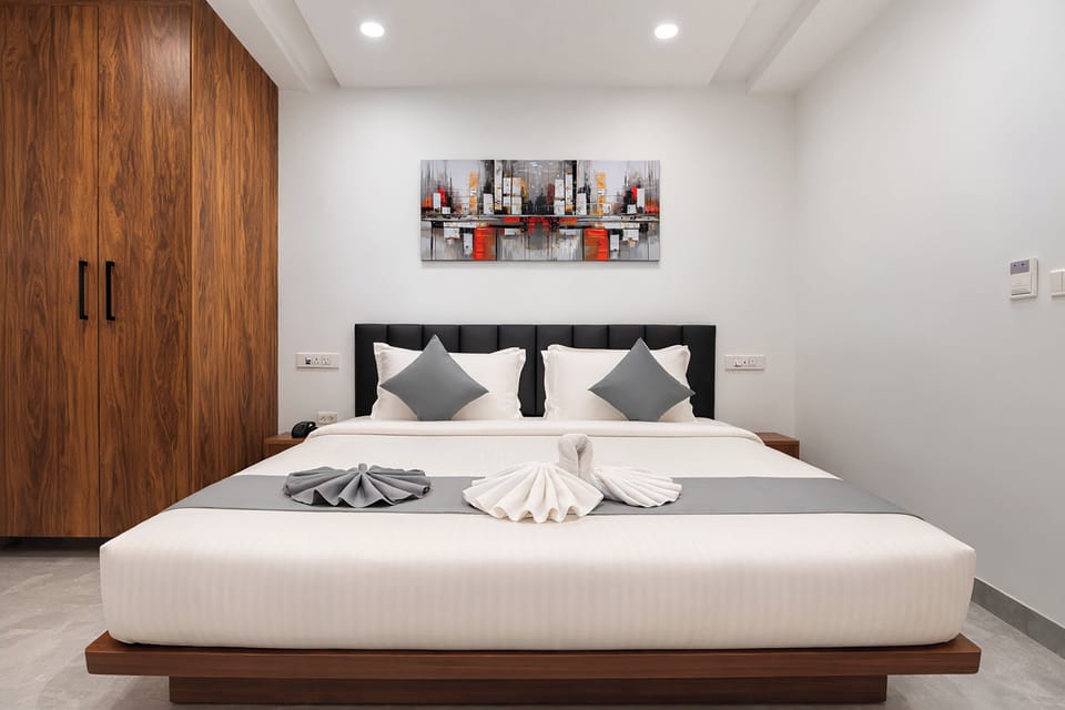 Executive Room | Desk, laptop workspace, free WiFi