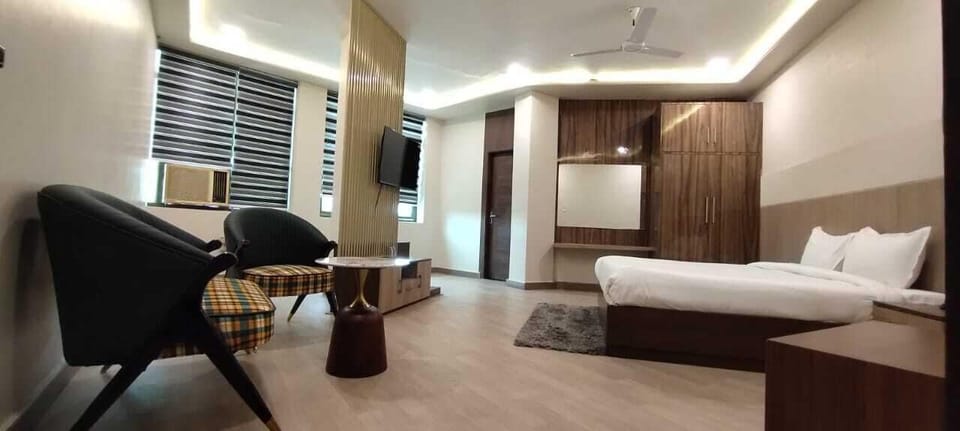 Luxury Room | Desk, free WiFi