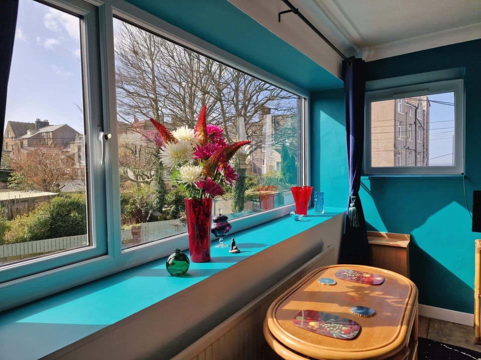 Beachcomber Apartment, Morecambe - Host & Stay