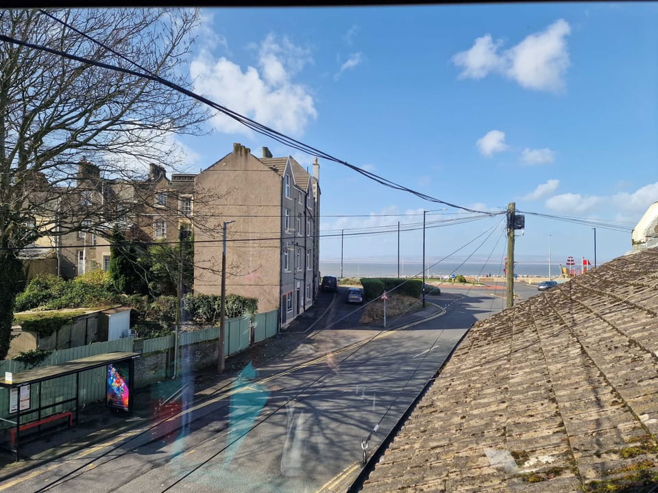 Beachcomber Apartment, Morecambe - Host & Stay