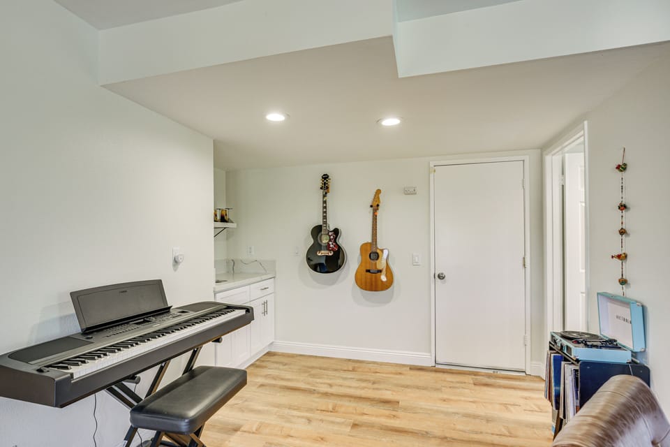 House (4 Bedrooms) | Interior