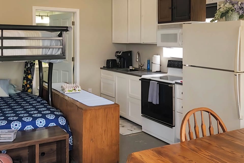 Apartment (0 Bedroom) | Interior