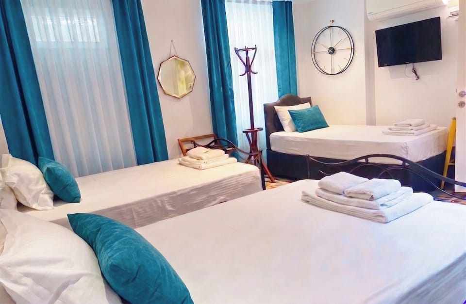 Standard Triple Room | Free WiFi