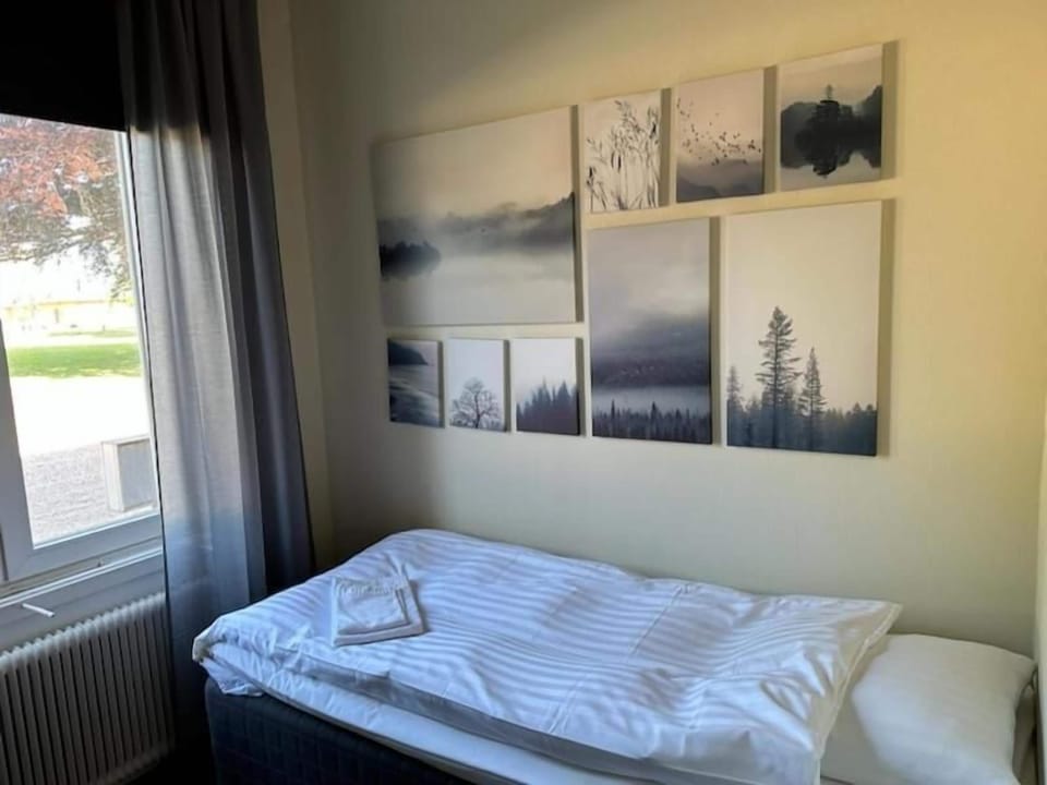 Standard Single Room | Free WiFi