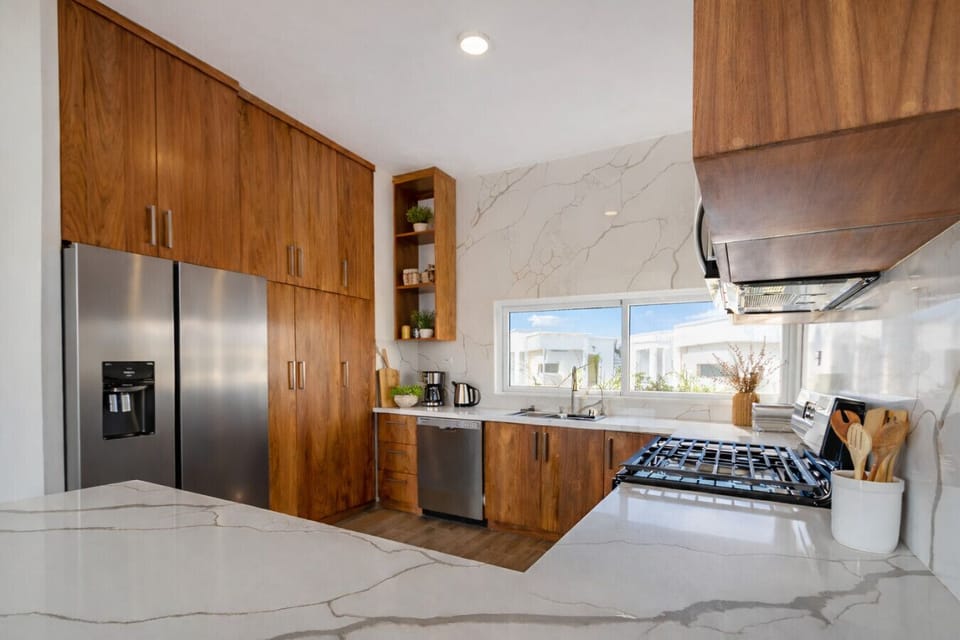 Luxury designed kitchen with endless space to feel at home