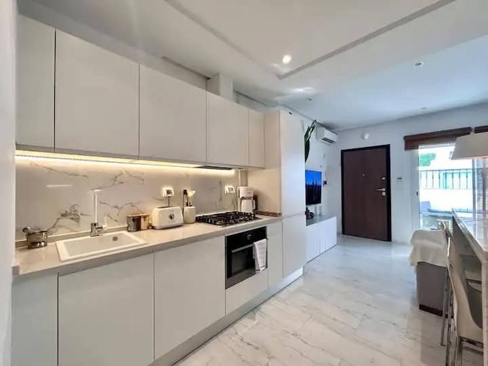 Apartment, 1 Bedroom | Private kitchen