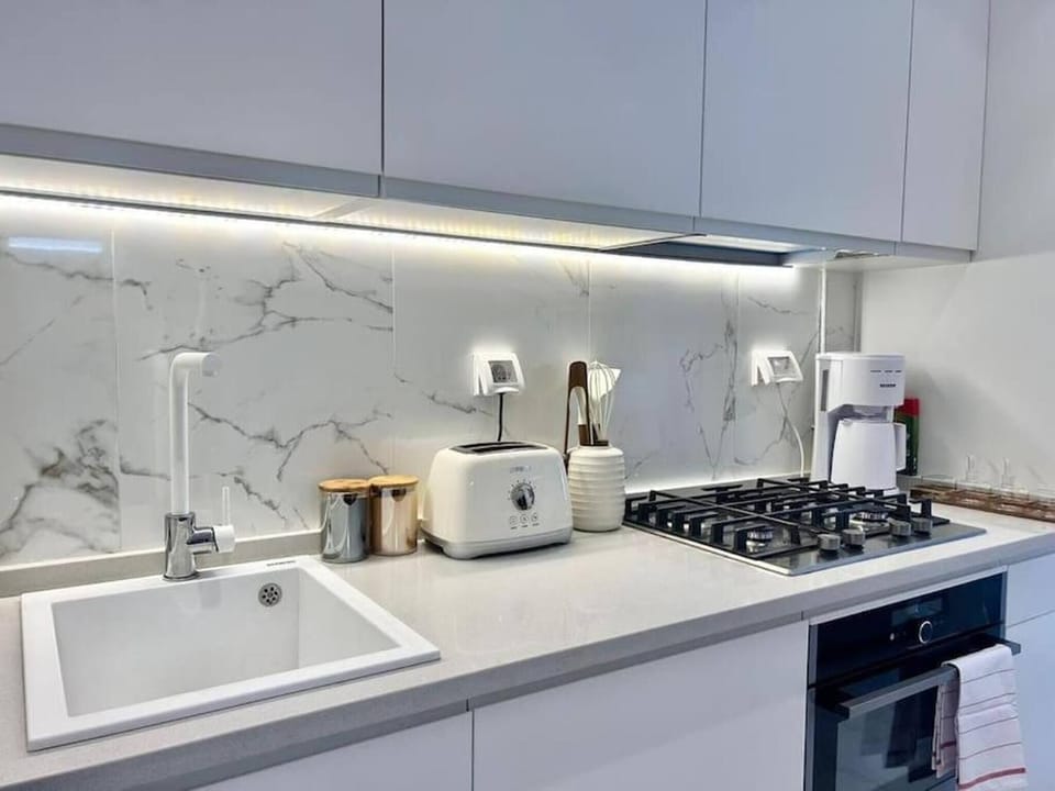 Apartment, 1 Bedroom | Private kitchen