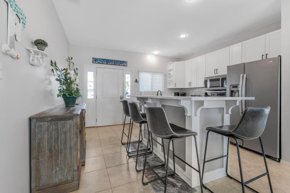 Kitchen island seating