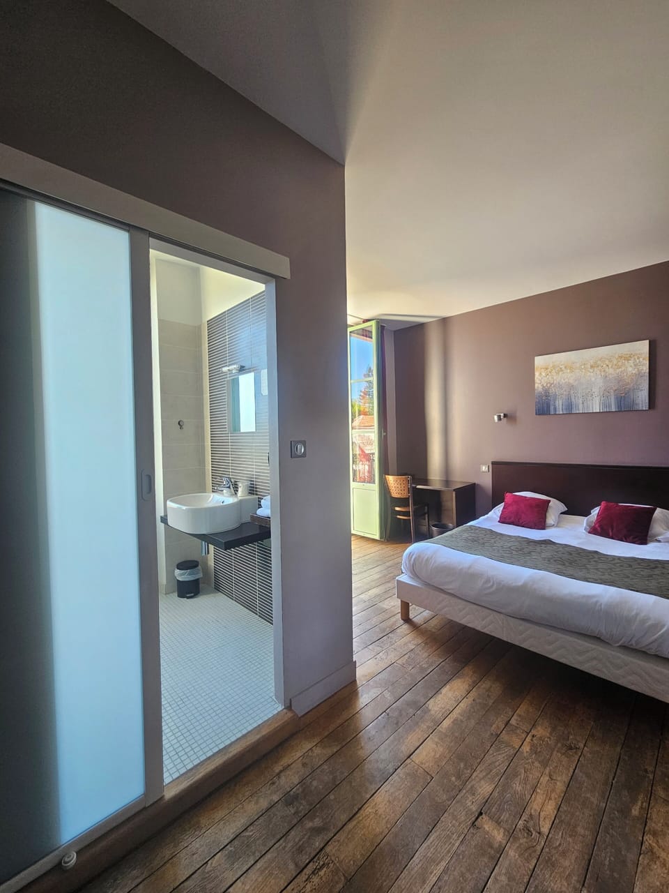 Superior Double Room, River View | In-room safe, free WiFi, wheelchair access