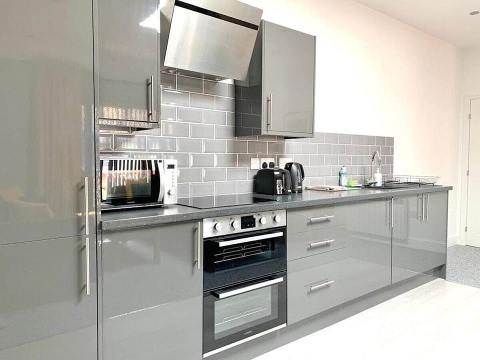 Ap. 2 Kitchen