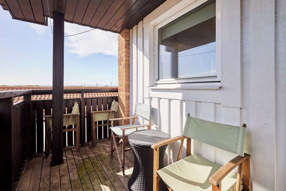 Baywatch, Beadnell - Host & Stay