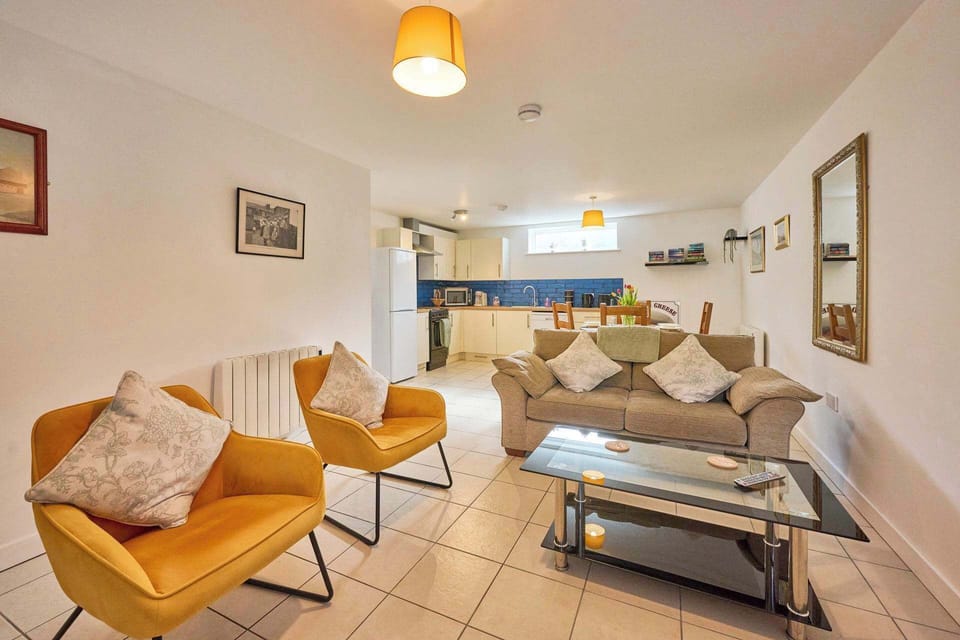 Nile Street Retreat, Norwich- Host & Stay