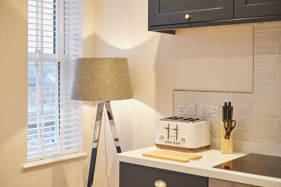 Flat 2 @ Temperance House, Saltburn by the sea- Host & Stay