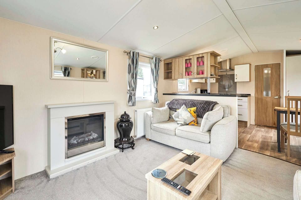 Wentbridge Lodge, Waplington Lane - Host & Stay