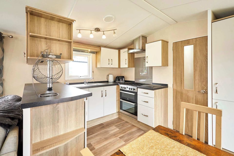 Wentbridge Lodge, Waplington Lane - Host & Stay