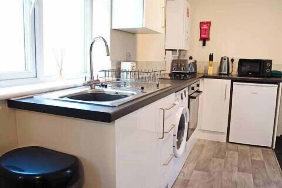 Clacton Waves, Clacton-on-Sea- Host & Stay