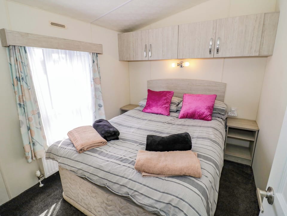 3 bedrooms, WiFi (free), individually decorated, individually furnished