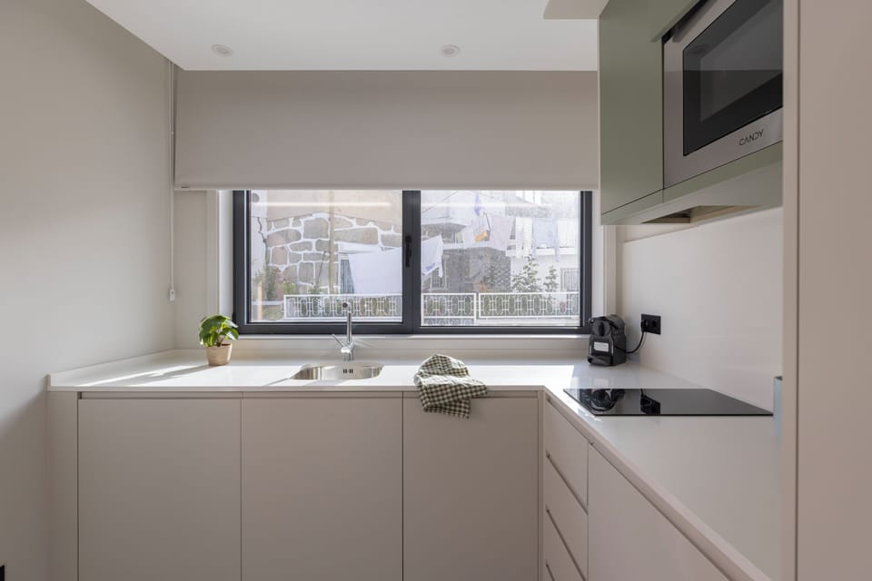 Duplex, 3 Bedrooms | Private kitchen | Coffee/tea maker, fridge, microwave, stovetop