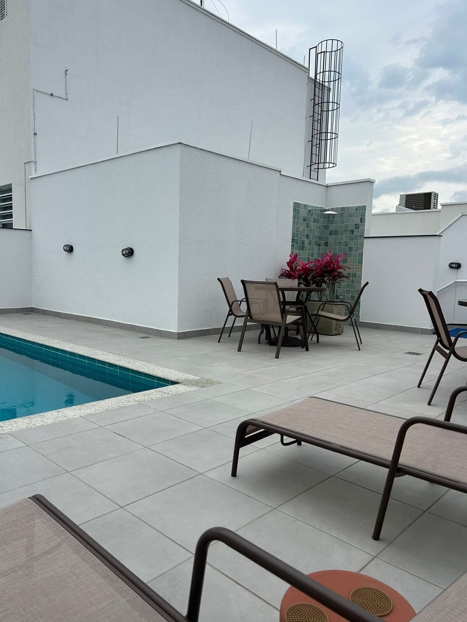 Comfort Apartment, Lanai, City View | Pool | Outdoor pool