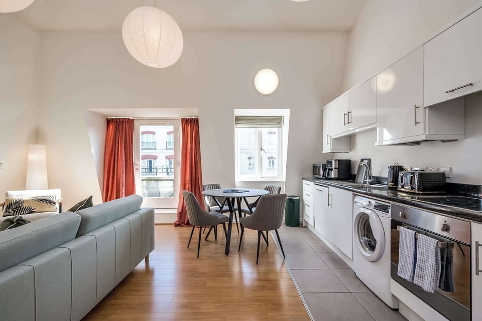 Apartment | Living area | TV
