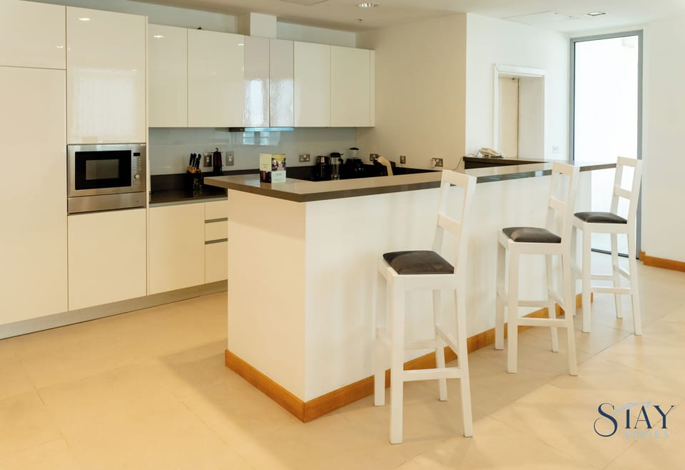 Luxury Apartment | Private kitchen | Coffee/tea maker, electric kettle