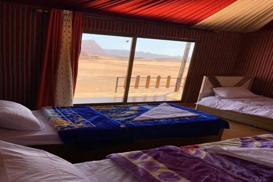 Basic Single Room | In-room safe, iron/ironing board, free WiFi