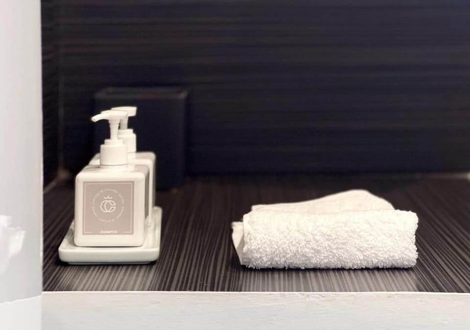 Double Room, Park View | Bathroom amenities