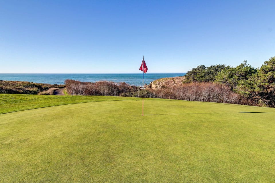 Imagine teeing off with the ocean as your backdrop on this pristine golf course, where every swing is accompanied by the beauty of Sea Ranch's coastline.