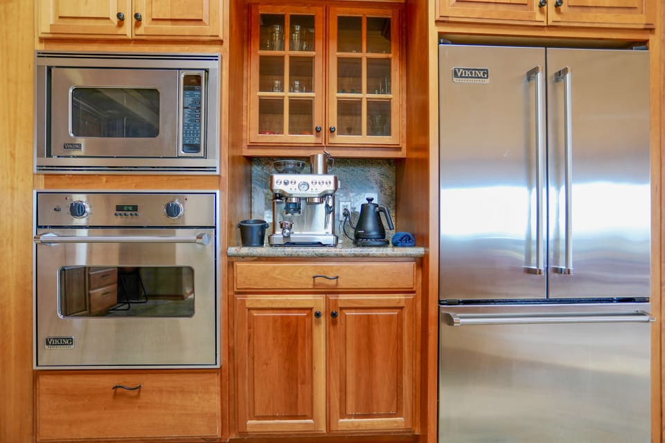 Craft your favorite brews in this fully-equipped kitchen, where every meal can be a gourmet experience.